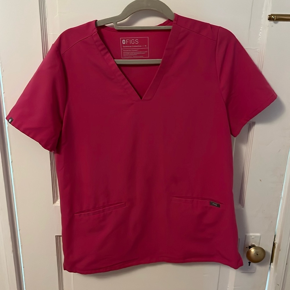 Ultra violet Figs set! Medium two pocket scrub top and medium tall kade cargo